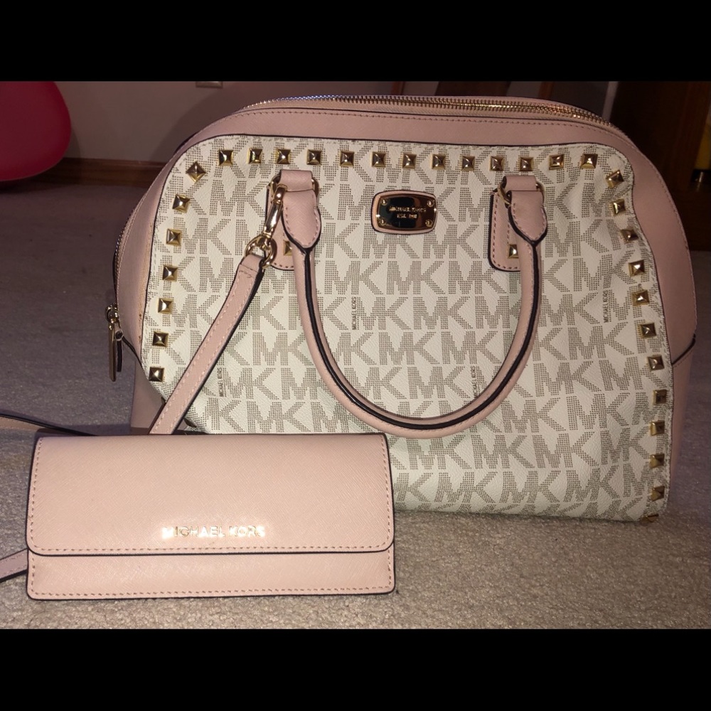 Brand new Michael Kors Purse and Wallet